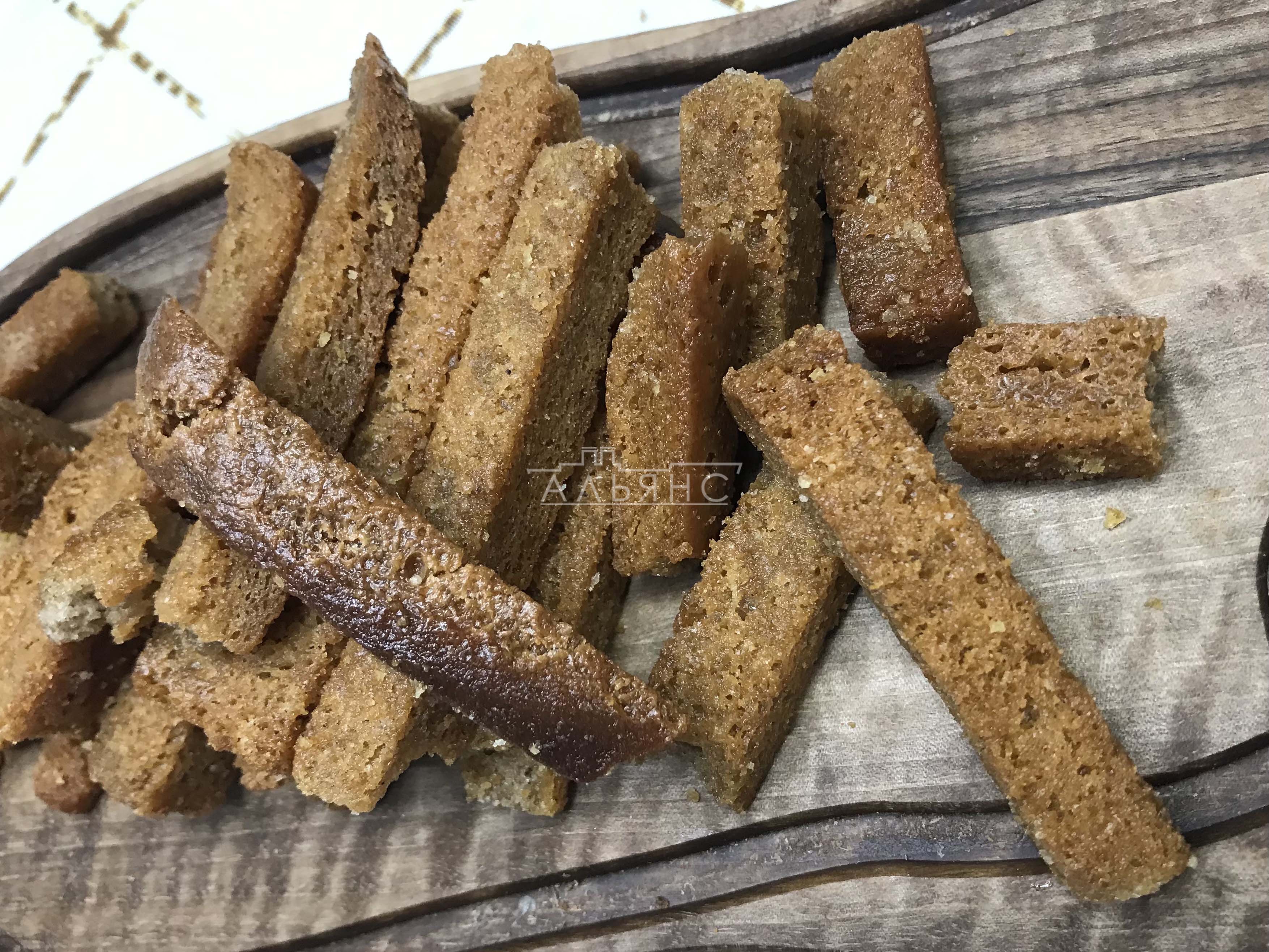 Деревенские гренки с чесноком в Липецке