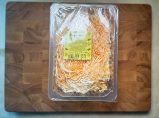 Мясные снеки: Сыр Чечил паутинка (икра красная)  500 гр.