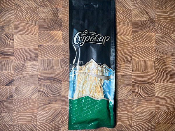 Сыр 60 гр ГОРНЫЙ СЫРОВАР (Паутинка копчёная) в Липецке